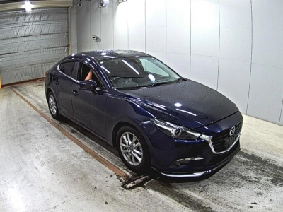MAZDA AXELA