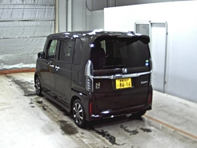 HONDA N BOX CUSTOM