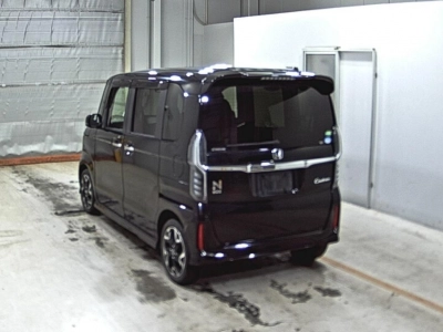 HONDA N BOX CUSTOM