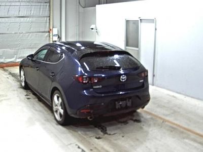 MAZDA MAZDA3 FASTBACK