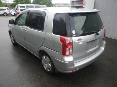 TOYOTA RAUM