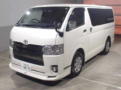 TOYOTA REGIUS ACE