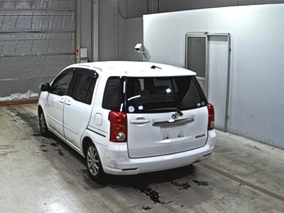 TOYOTA RAUM