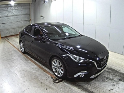 MAZDA AXELA HYBRID
