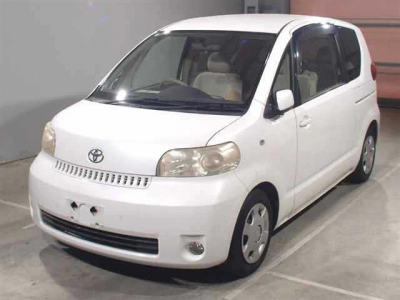 TOYOTA PORTE