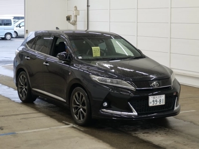 TOYOTA HARRIER
