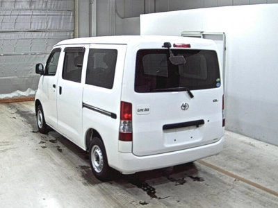 TOYOTA LITE ACE VAN