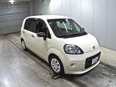 TOYOTA PORTE