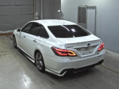 TOYOTA CROWN HYBRID