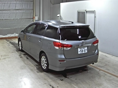 TOYOTA WISH