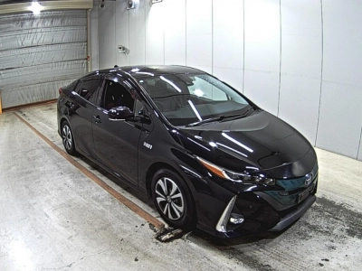 TOYOTA PRIUS PHV