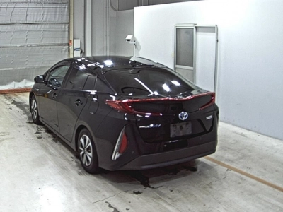 TOYOTA PRIUS PHV