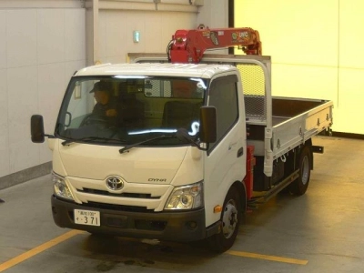 TOYOTA DYNA