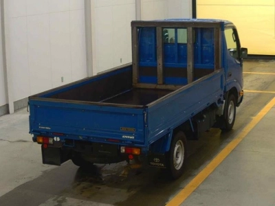 TOYOTA DYNA