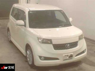 TOYOTA BB