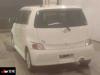 TOYOTA BB