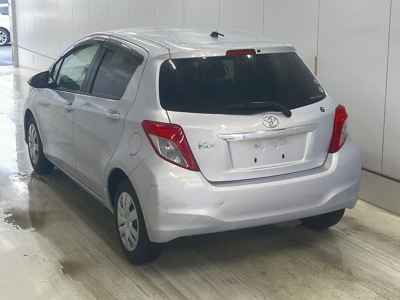 TOYOTA VITZ