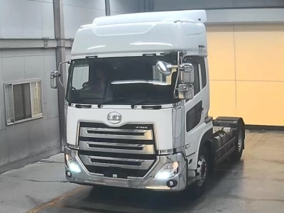 NISSAN UD