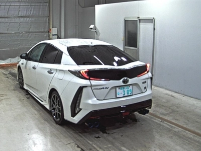 TOYOTA PRIUS PHV