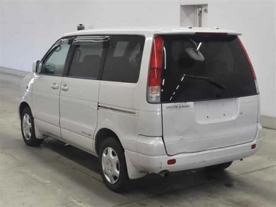TOYOTA TOWN ACE NOAH