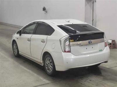 TOYOTA PRIUS PHV