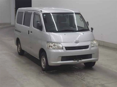 TOYOTA TOWN ACE VAN