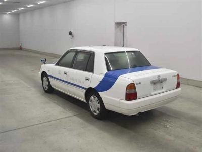 TOYOTA CROWN COMFORT