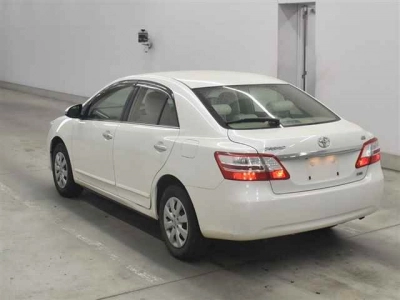 TOYOTA PREMIO