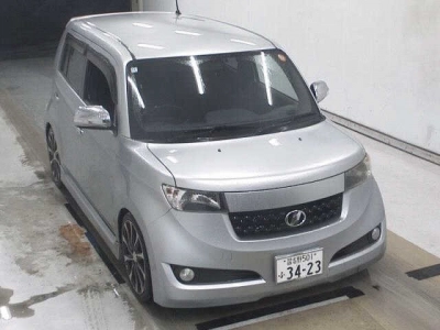 TOYOTA BB