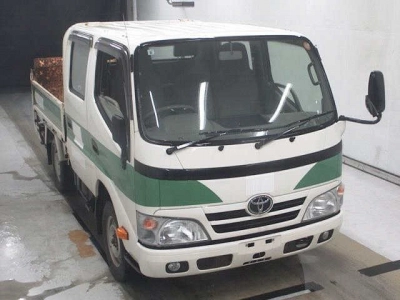TOYOTA DYNA