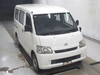 TOYOTA TOWN ACE VAN