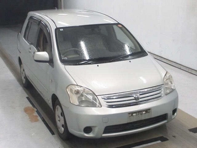 TOYOTA RAUM
