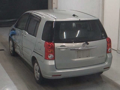 TOYOTA RAUM