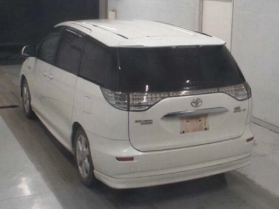 TOYOTA ESTIMA HYBRID