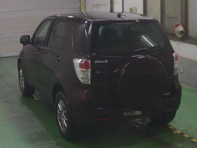 TOYOTA RUSH
