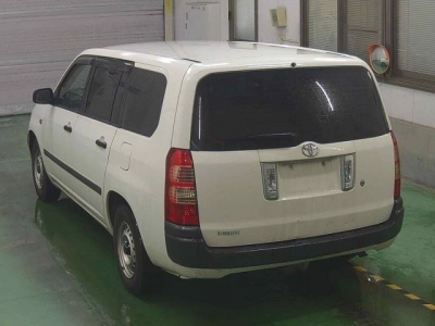 TOYOTA SUCCEED VAN