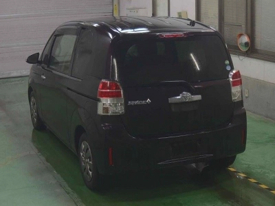 TOYOTA SPADE