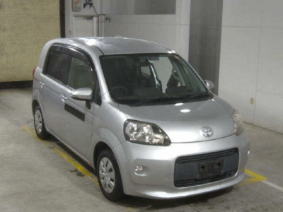 TOYOTA PORTE