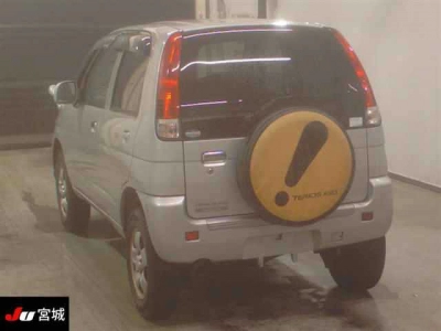 DAIHATSU TERIOS KID