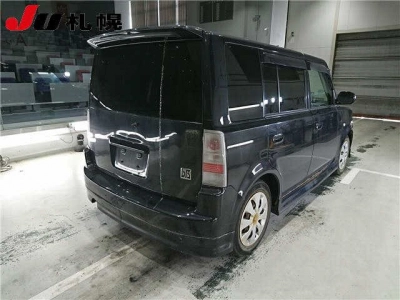 TOYOTA BB