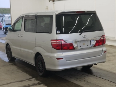 TOYOTA ALPHARD V