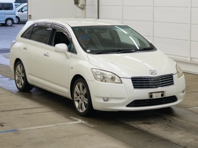 TOYOTA MARK X ZIO