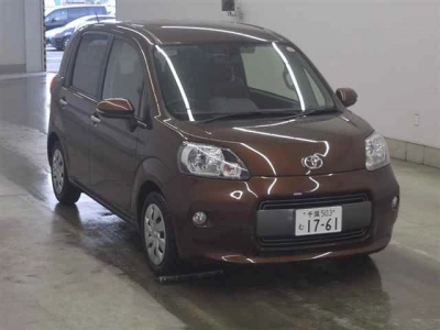 TOYOTA PORTE