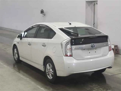 TOYOTA PRIUS PHV