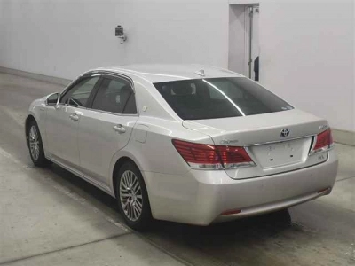TOYOTA CROWN MAJESTA