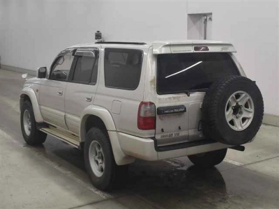 TOYOTA HILUX SURF