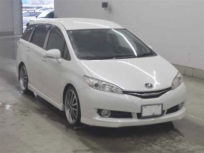 TOYOTA WISH