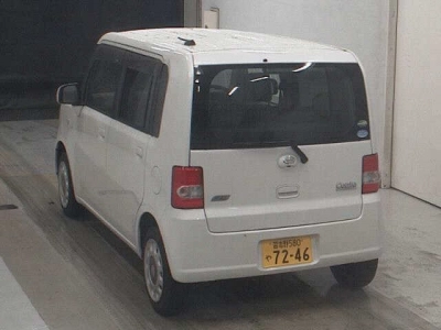 DAIHATSU MOVE CONTE