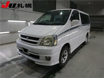 TOYOTA TOURING HIACE