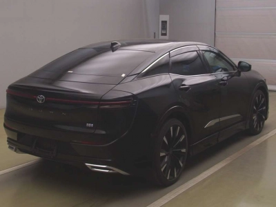 TOYOTA CROWN CROSSOVER